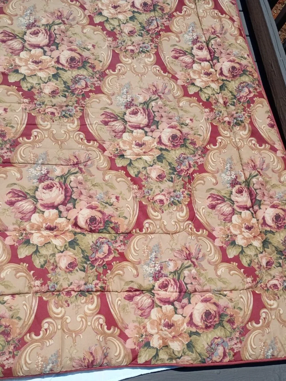 Vintage Floral King Comforter 91 x 103 Cabbage Rose Damask Scroll Burgundy Gold